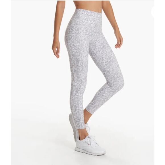 Vuori Pants - Vuori Pocket Legging Micro Mini Camo Functional Performance Athleisure MED